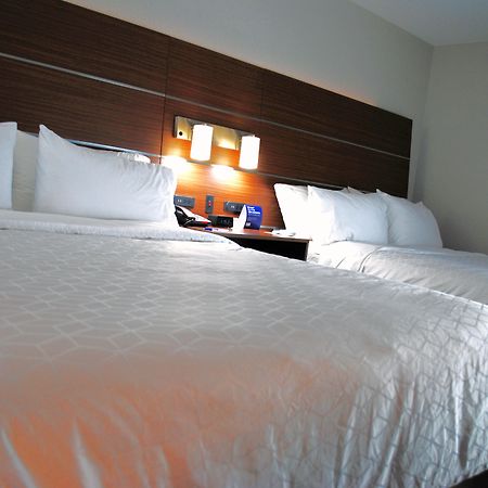 Holiday Inn Express & Suites - Columbia City By Ihg Exterior photo